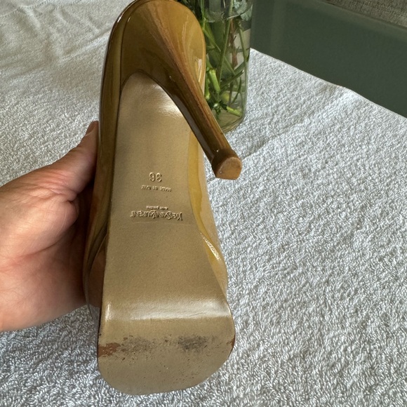 Authentic Yves Saint Laurent Women's Tan Platform High Heels Size 36 - Picture 4 of 4
